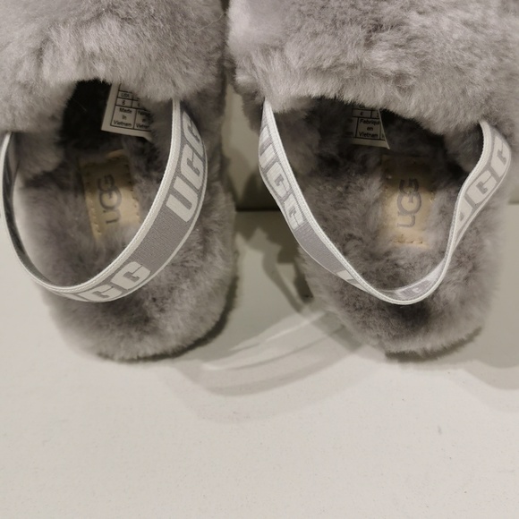 UGG Oh Yeah Slippers - Picture 2 of 5